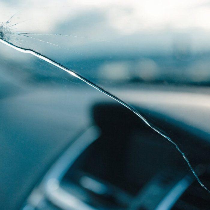 Is It Illegal to Drive With a Cracked Windshield in Quebec?